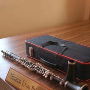 ALIMSON STUDENT BB CLARINET FOR BEGINNERS WITH LIGHTWEIGHT PROTECTIVE CASE - MOUTHPIECE, LIGATURE, REED